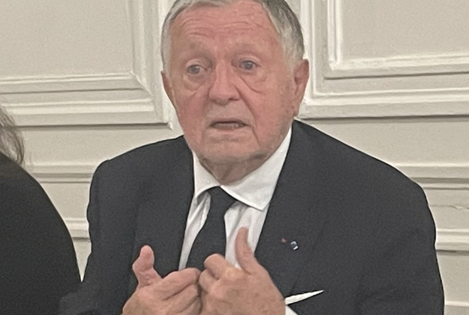 Municipales, mars 2026-Jean-Michel Aulas toujours donné gagnant au 2ème tour, mais l’écart se resserre sérieusement avec Grégory Doucet