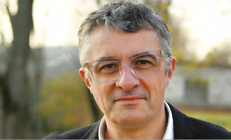 Après sa lourde défaite dimanche, Erwann Binet se retire de la vie politique viennoise