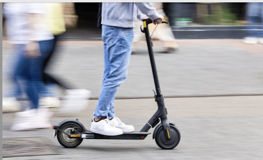 Viennoiseries- Contrôle de police renforcés…sur les trottoirs ; La Féria d’Ampuis revient en juin et création d’un parcours d’orientation au cœur de la Vallée de Gère