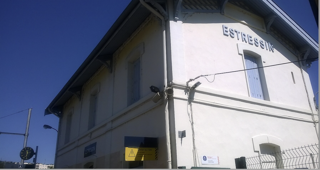 Le trafic a dû être dévié : incendie sur un TER  transportant 210 passagers ce matin en gare d&rsquo;Estressin à Vienne