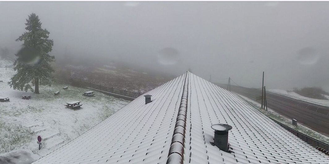 Avec la forte chute des températures, la neige est tombée cette nuit sur le Pilat, mais les « Saints de glace » arrivent…