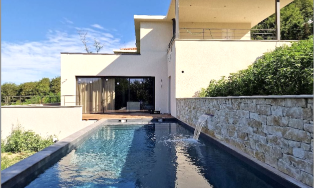 Un vrai artisan de la piscine, « Piscines et Traditions » à Chonas-l’Amballan vous ouvre ses portes les 29 et 30 mai
