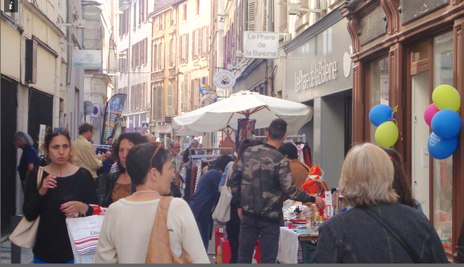 Elle avait drainé 17 000 personnes en 2025 : la braderie « 2J+1 » organisée  par Vienne Atout Commerce aura lieu du 5 au 7 juin