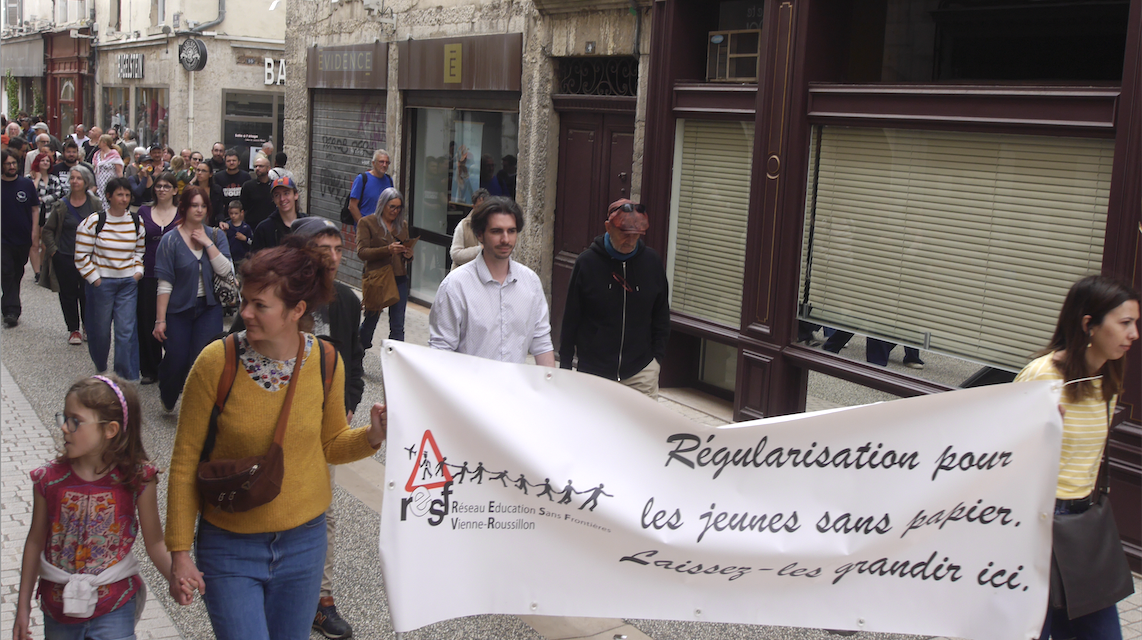 Près de 200 personnes à l’occasion du retour d’une manif du 1er mai unitaire, à Vienne