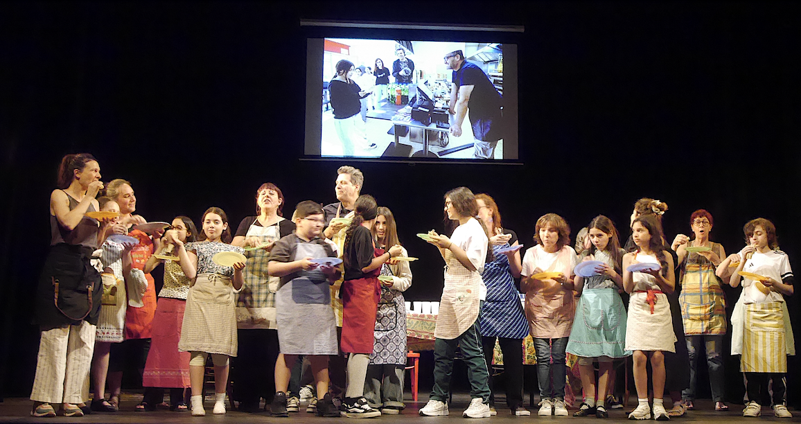 Théâtre : quand la Vallée de Gère se met à table…sur scène