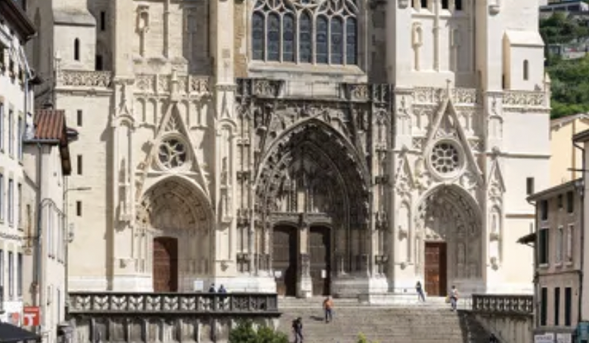 Le conseil municipal lance un 4ème plan d’investissement pour le patrimoine viennois à 4 M€ : cathédrale, St-André-le-Haut, hôtel-de-ville concernés