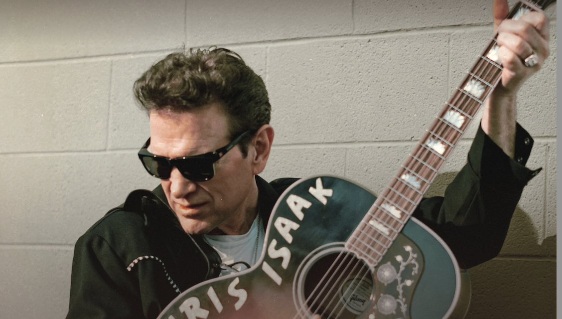 La légende du rock Chris Isaak en concert à Lyon, le 29 juin : retour vers les sixties…