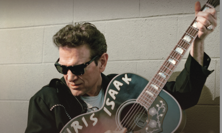 La légende du rock Chris Isaak en concert à Lyon, le 29 juin : retour vers les sixties…