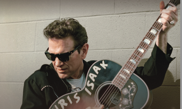 La légende du rock Chris Isaak en concert à Lyon, le 29 juin : retour vers les sixties…