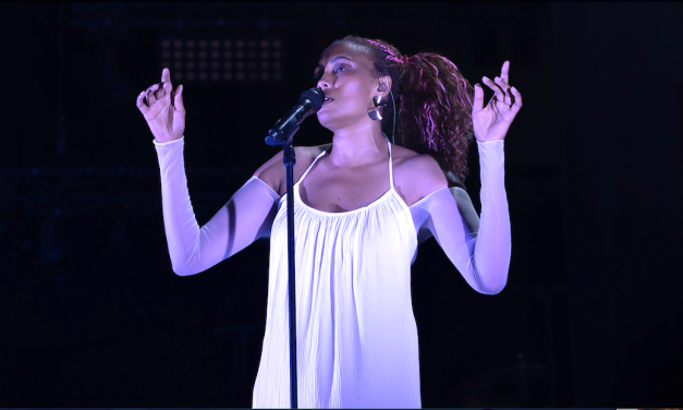 Jazz à Vienne-La rage soul d’Imany, la sérénité jazzy de Molly Johnson