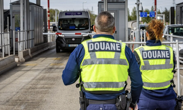 Au péage de Reventin-Vaugris : les douaniers interceptent un Villeurbannais transportant la quantité record de 180 kg de cocaïne