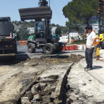 Découverte sous le bitume du cours Brillier à Vienne en pleins travaux : des rails de tramway…