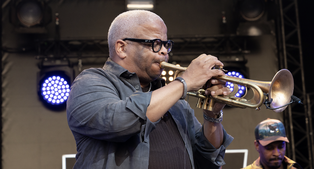 Revue de presse : retour du « Monde » sur le concert hommage à John Coltrane et à Miles Davis, le 4 juillet à Jazz à Vienne