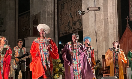 Le concert de Gospel  en lever de rideau de la Fête Historique de Vienne a affiché complet à la cathédrale Saint-Maurice