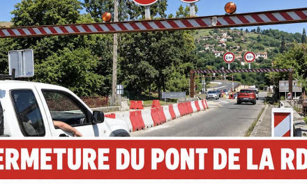 La RD 1086 coupée cet après-midi à Chavanay, un camion nacelle s’est encastré dans le portique d’un pont fragilisé par les inondations de 2024