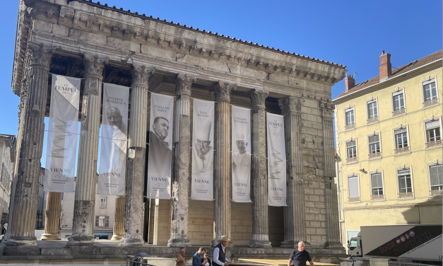 350 convives demain pour le « Temple des chefs »,  autour du Temple d’Auguste et de Livie à Vienne pour le centenaire de Paul Bocuse : une logistique de ouf !
