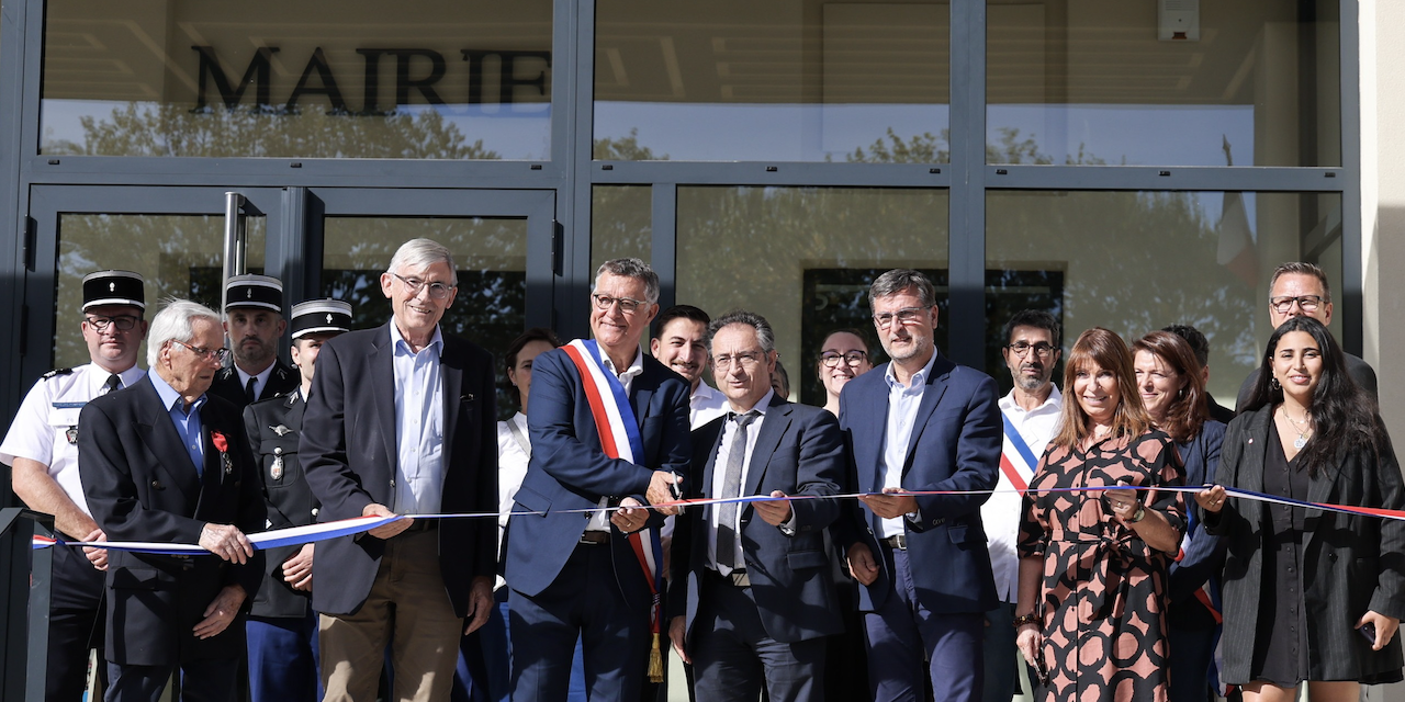 Une investissement de 2,4 millions d’euros : inauguration de la mairie d’Estrablin rénovée et réhabilitée