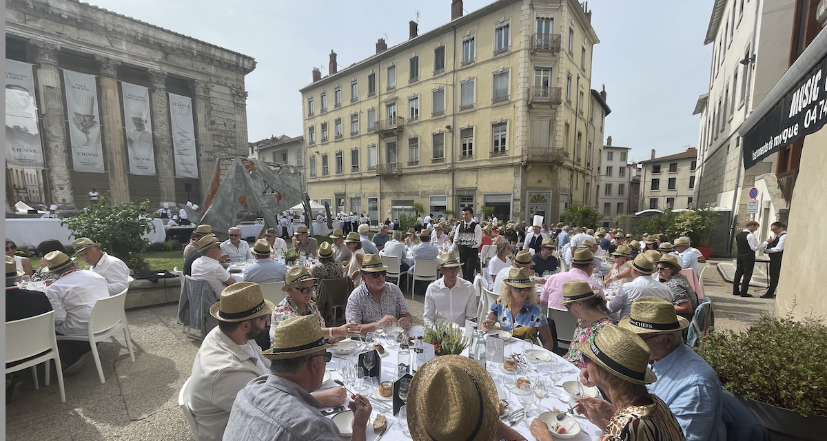« Le Temple des chefs » à Vienne : retour en images sur un repas étoilé dans un cadre d’exception…