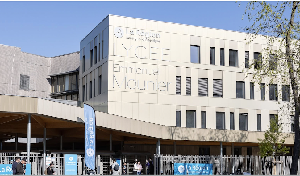La Région Auvergne-Rhône-Alpes  va organiser le 10 décembre dans les lycées  la  1ère Journée régionale de lutte contre l’antisémitisme