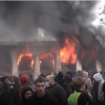 En marge de la manifestation du 17 octobre : à Lyon, l’Office du tourisme saccagé et ravagé par un incendie place Bellecour